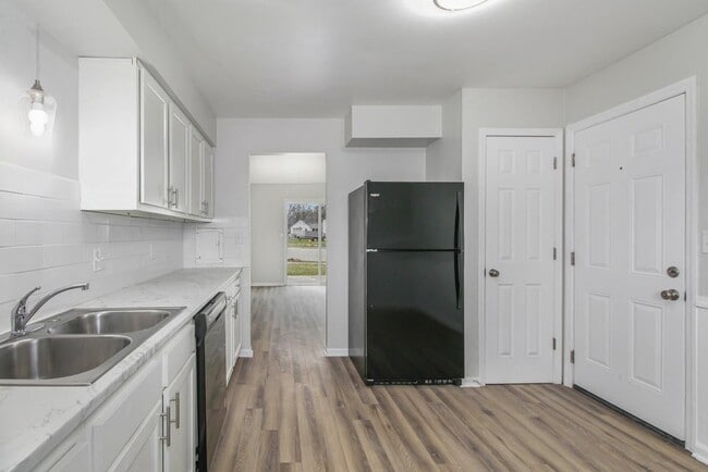 Photo - 4240 Norman Dr SE Apartments Unit 2