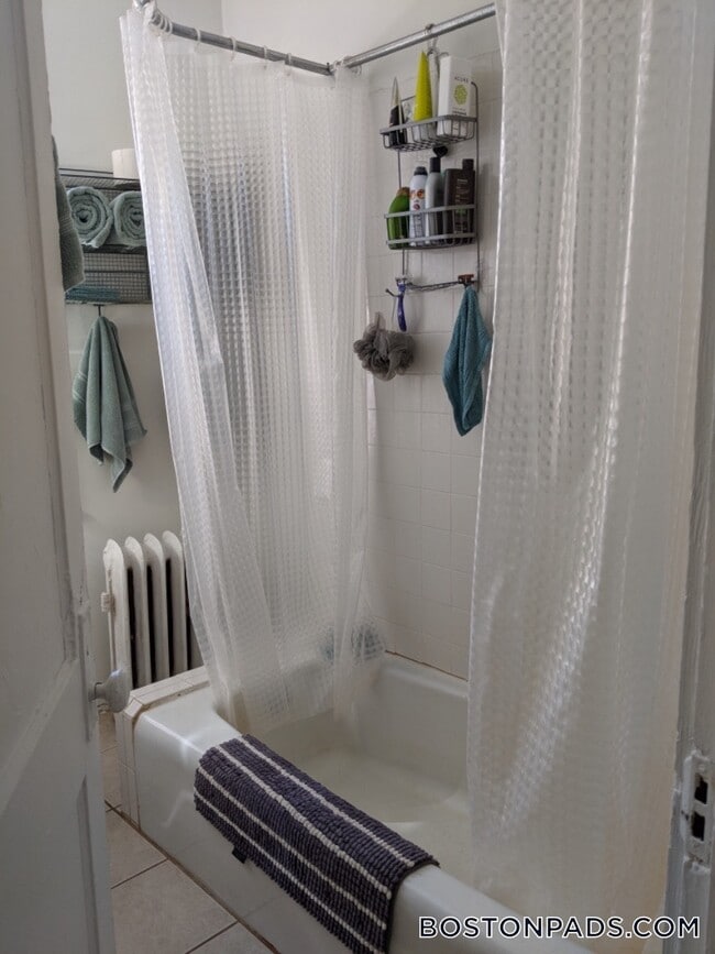 Photo - 97 Hancock St Unidad 2