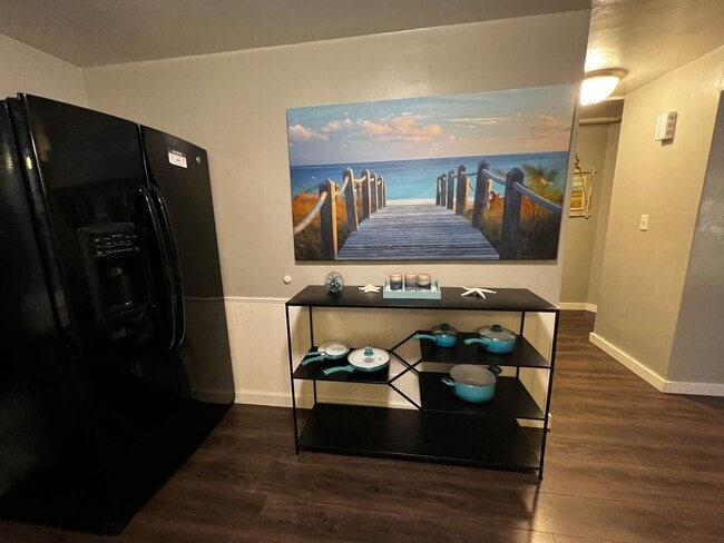 Photo - 1831 S Oneida St