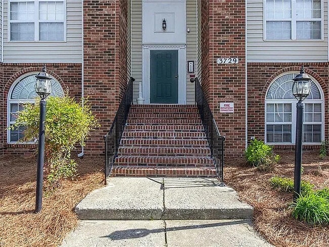Building Photo - 3729 Morris Farm Dr Unit 2C
