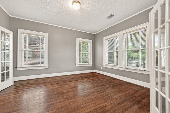 Photo - 1603 Branard St Casa