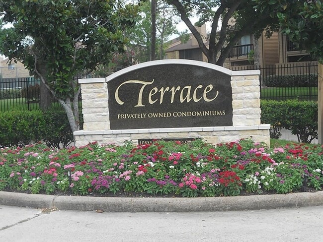 Photo - 10555 Turtlewood Ct Unidad 2003
