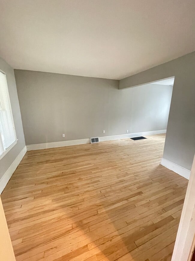 Photo - AVAILABLE NOW - 2 Bedroom, 1 Bath Brand ne...