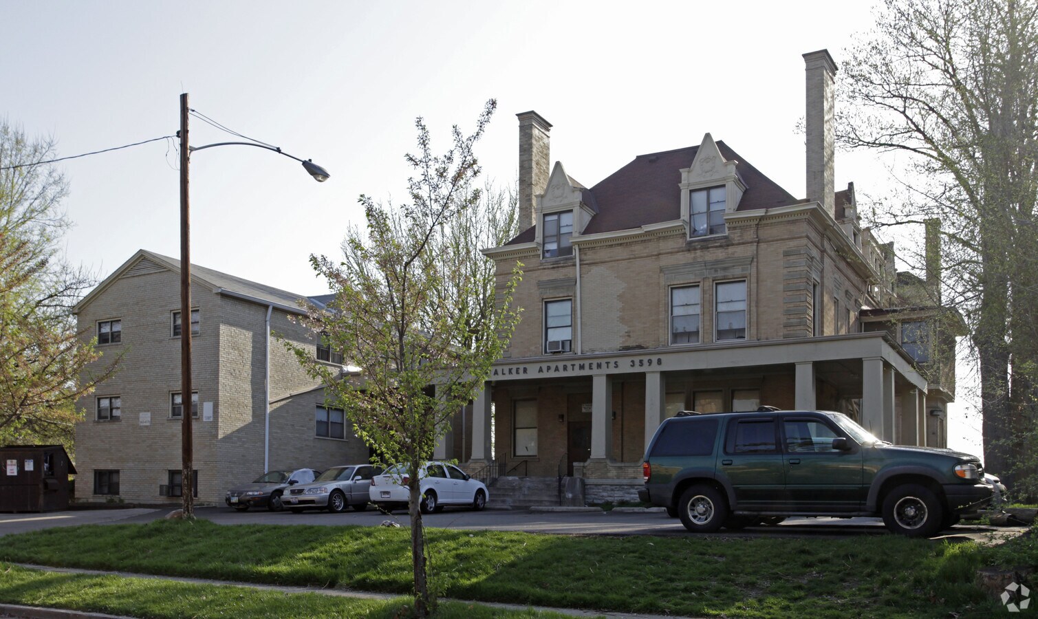 Walker Apartments - Walker Apartments
