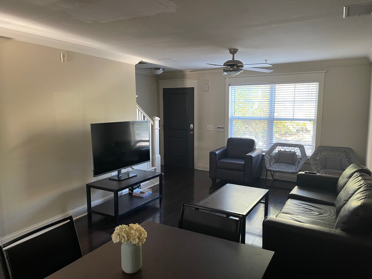 Photo - 1367 SW 51st Blvd Unit Room at Redpoint in 2x2.5