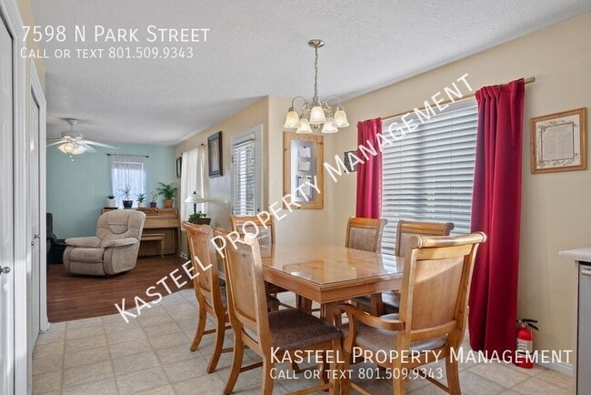 Photo - 7598 N Park St