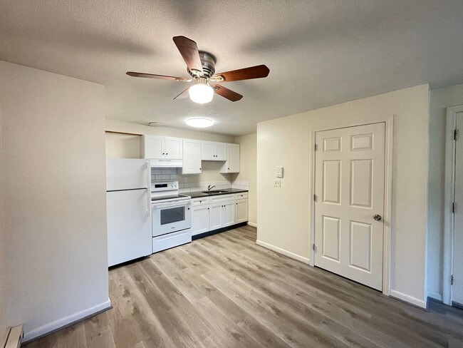 Photo - 181 Loudon Rd Unit 203