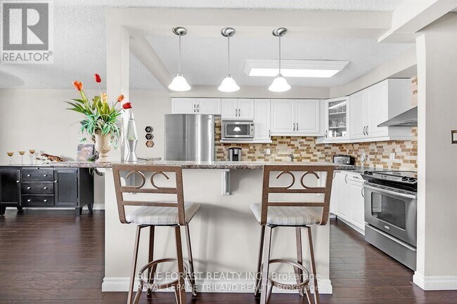 Photo - 363 Colborne St Unit 1006