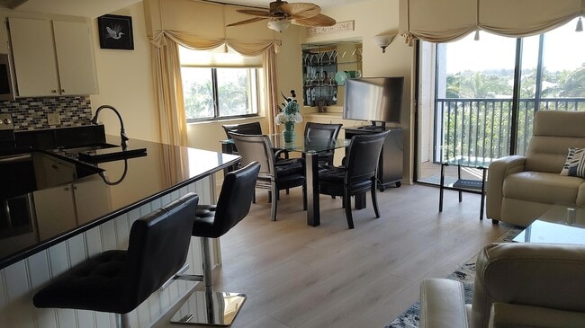 1605 S US Hwy 1 Unit F401