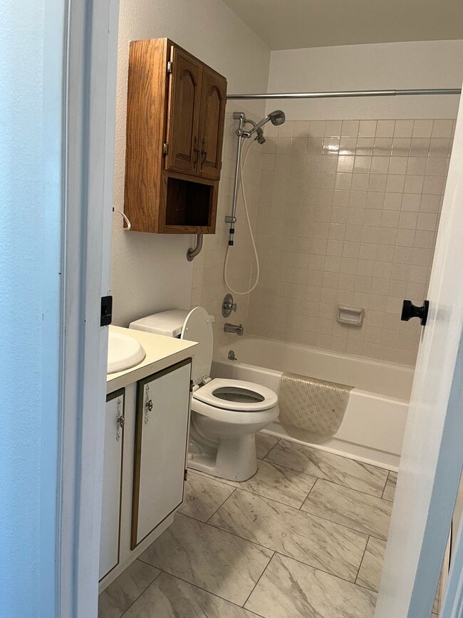 Photo - 8628 Onyx Dr SW