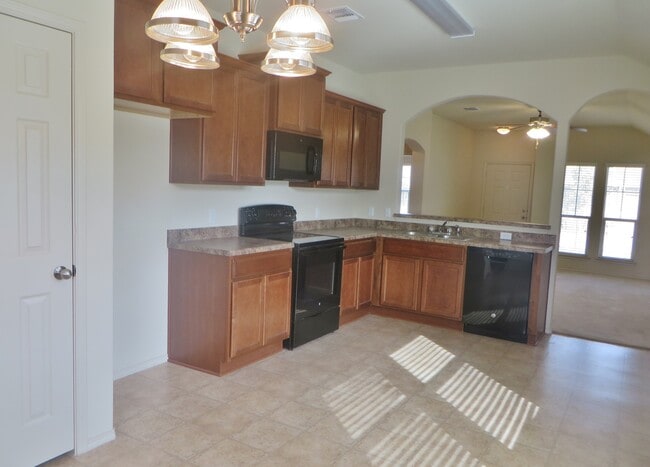 Photo - 3 Bedroom 2 Bathroom Sonterra West Home