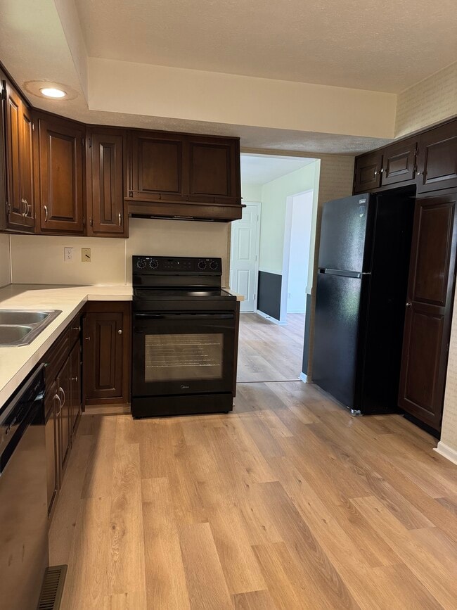 Photo - 1316 Oriole Dr
