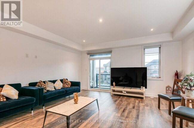 Photo - 590 Rapids Ln