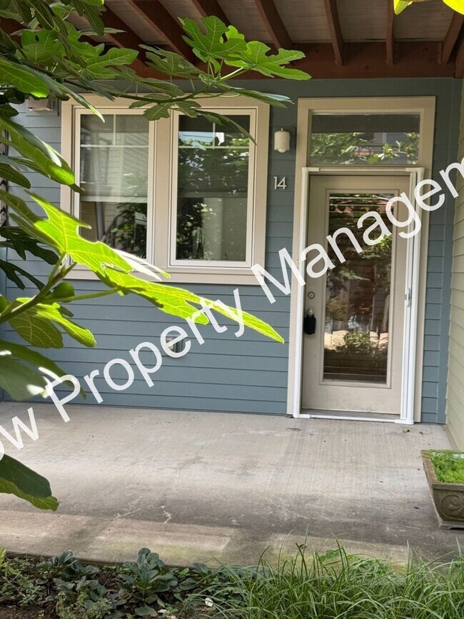 1325 5th Ave N