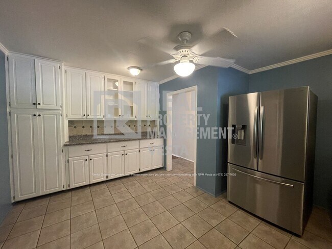 Photo - 240 Candler Dr