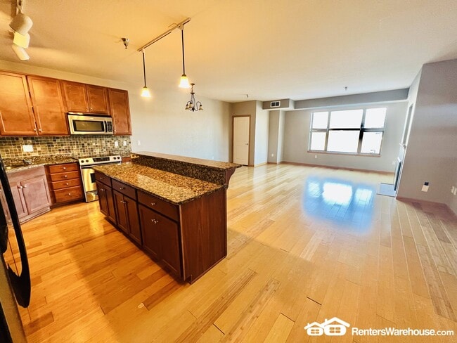 Photo - 1155 Ford Rd Unidad 307