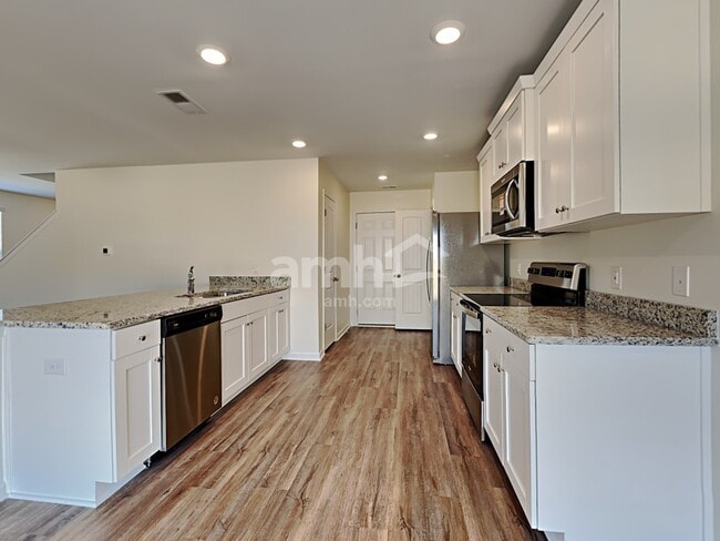 Photo - 1321 John Swann St