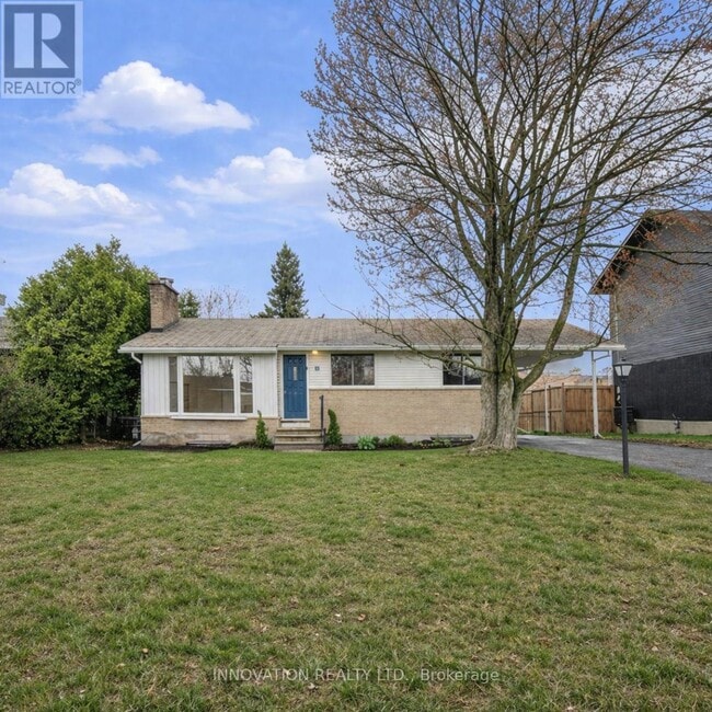 Photo - 21 Parkside Crescent Unit B