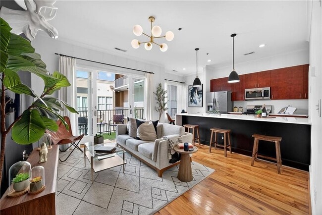 Building Photo - 384 Ralph McGill Blvd NE Unit 322