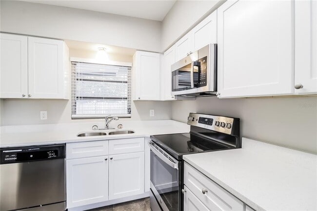 Photo - 613 Morocco Ave