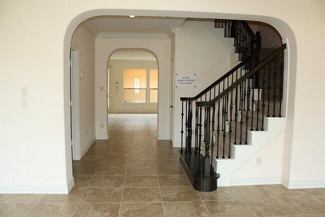 Photo - 2046 Palm Forest Ln