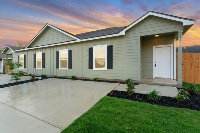 Photo - 431 Trefger St