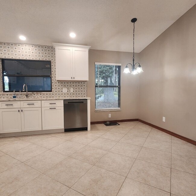 Photo - 2805 Lake Tohopekaliga Blvd