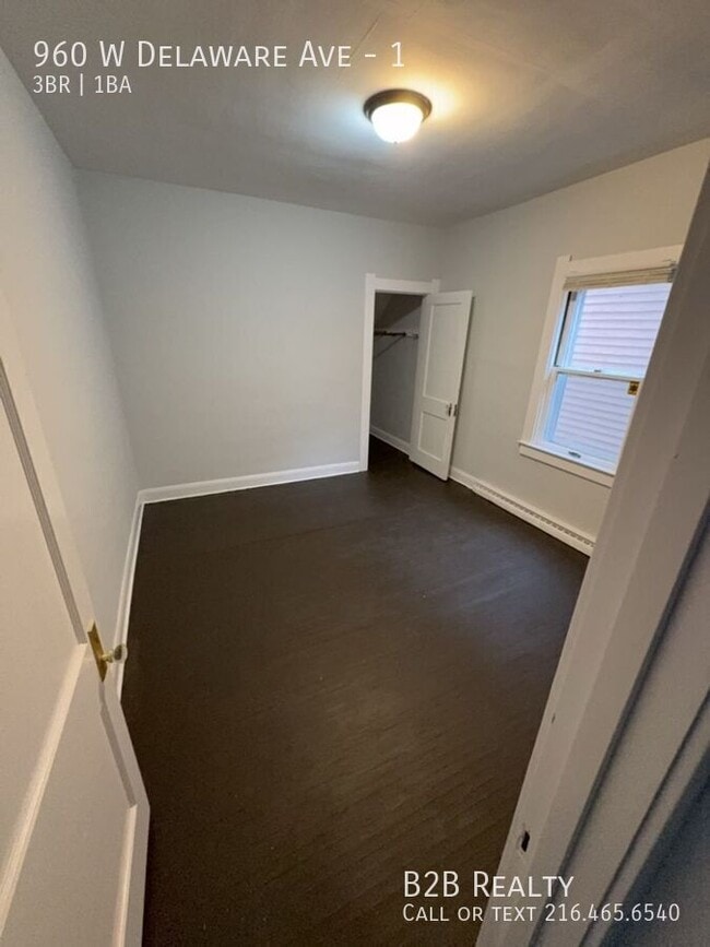 Photo - 960 W Delaware Ave Unit 1