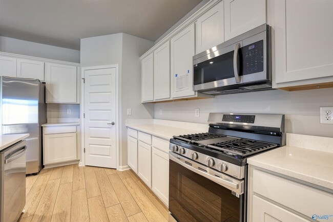 Photo - 12422 Whitcomb Cir