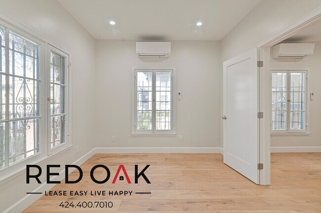 Photo - 2376 Portland St Unit 5