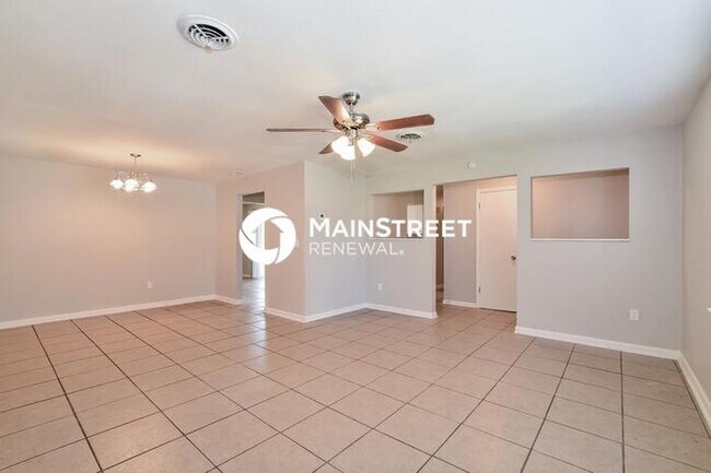 Photo - 3 Bedroom Pet-Friendly Home in TITUSVILLE, FL with Main Street Renewal
