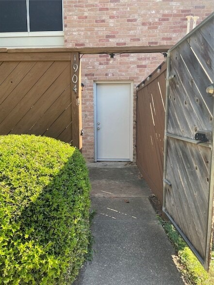 Photo - 8801 Hammerly Blvd Unit 1904