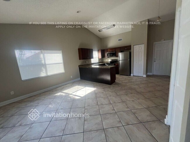 Photo - 8400 NW 49th St