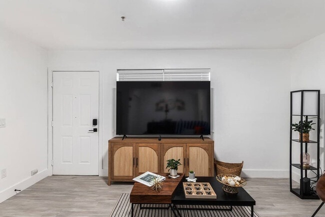 Photo - 2360 SW Archer Rd Unit ID1356332P