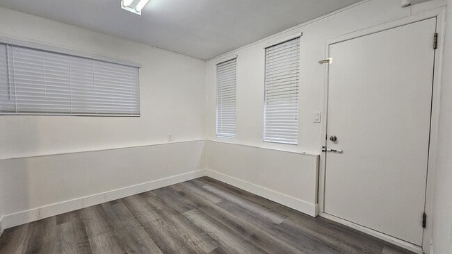 Photo - 1587 Stayte Rd