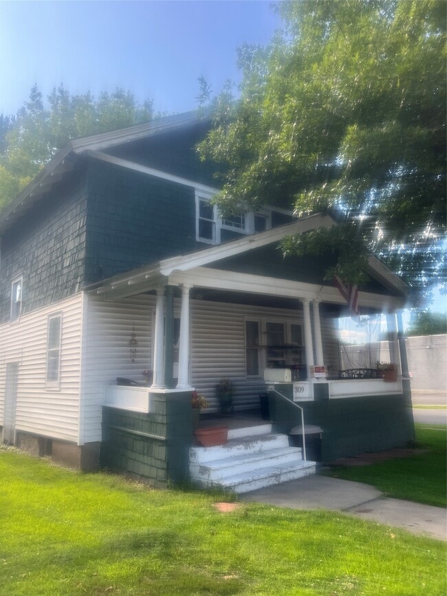 Building Photo - 309 N Nanticoke Ave