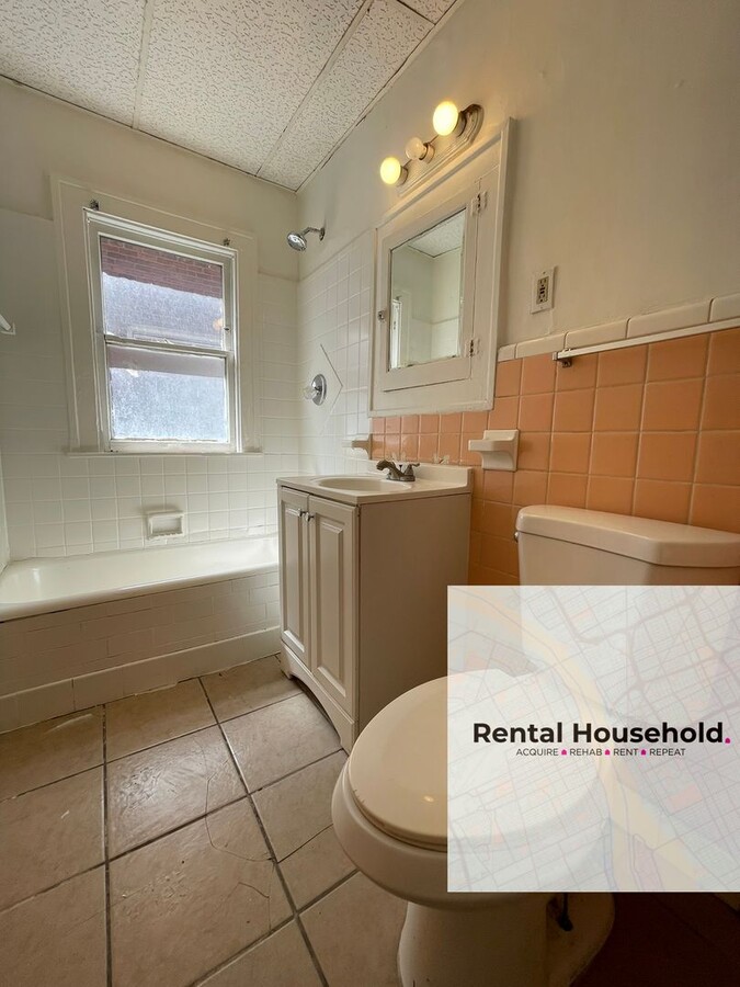 Photo - 2649 Pasadena St Unit 2649