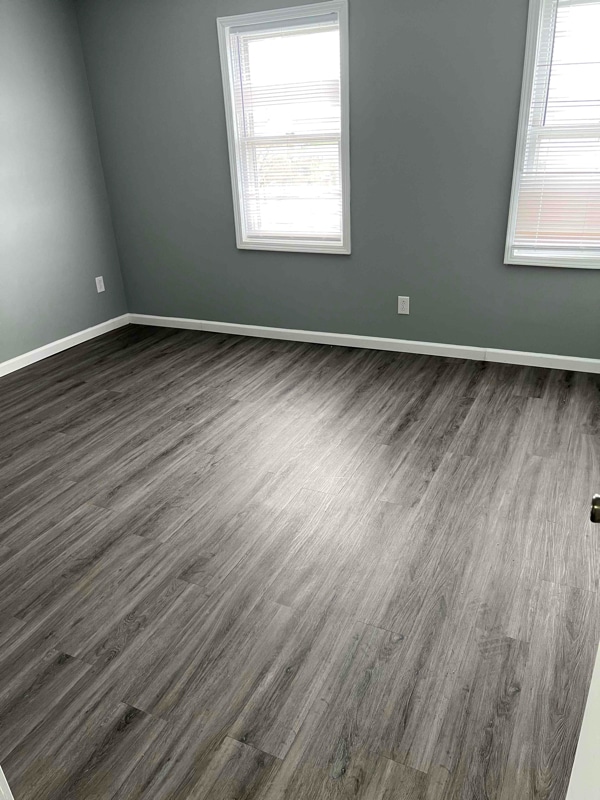 Photo - 597 Jefferson St