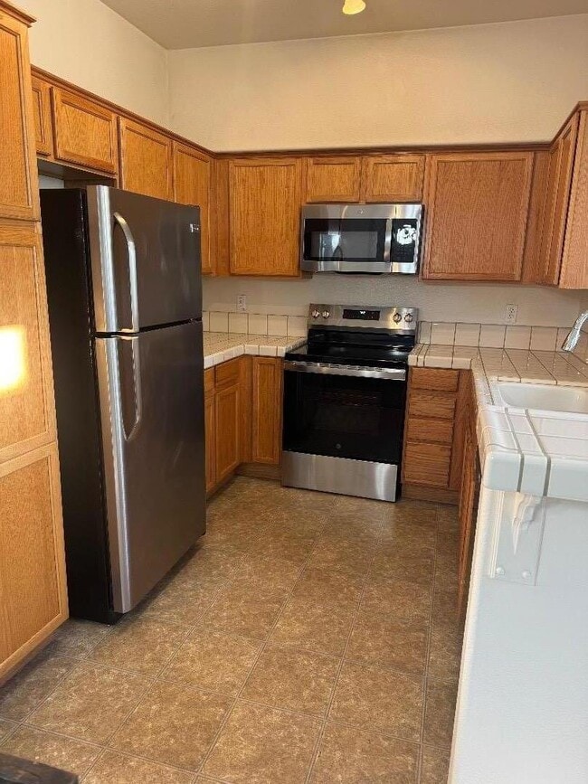 Photo - 624 Gardenia Pl