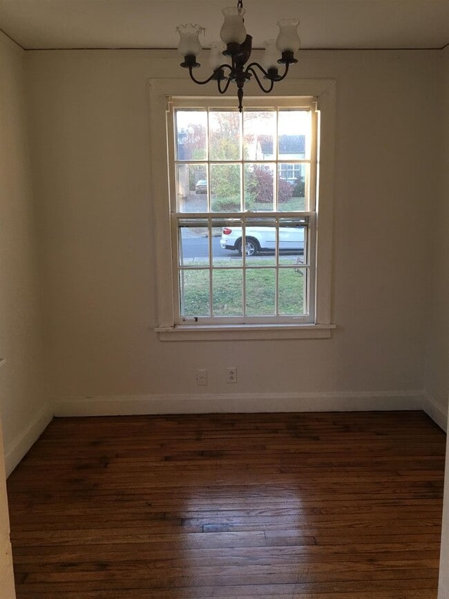 Photo - Main floor of Adorable home for rent!