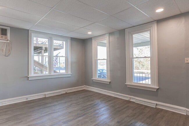 Photo - 302 S Front St Unit 1