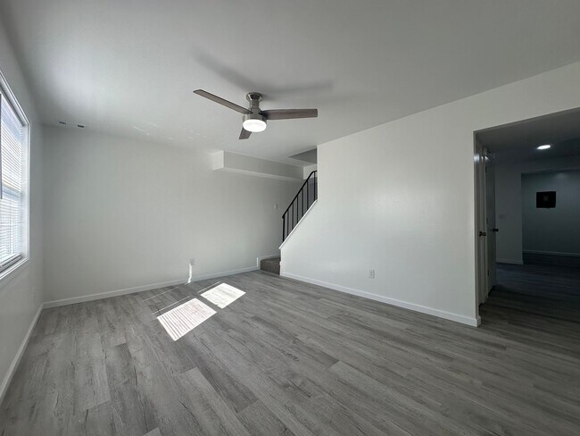 Photo - 320 Myrtlewood Cir