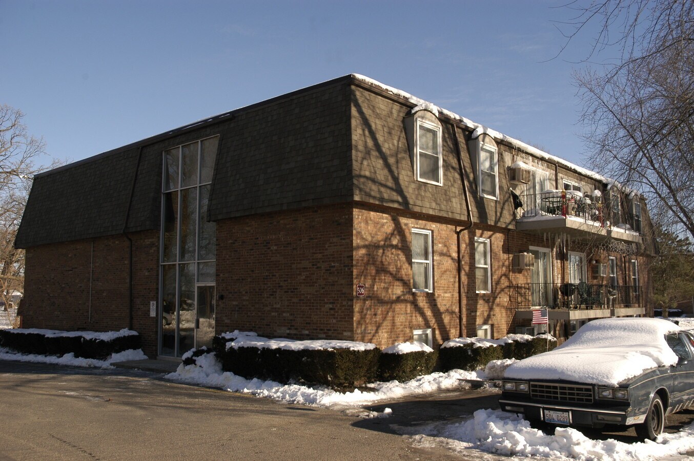 Photo - Lincoln Garfield Apartments