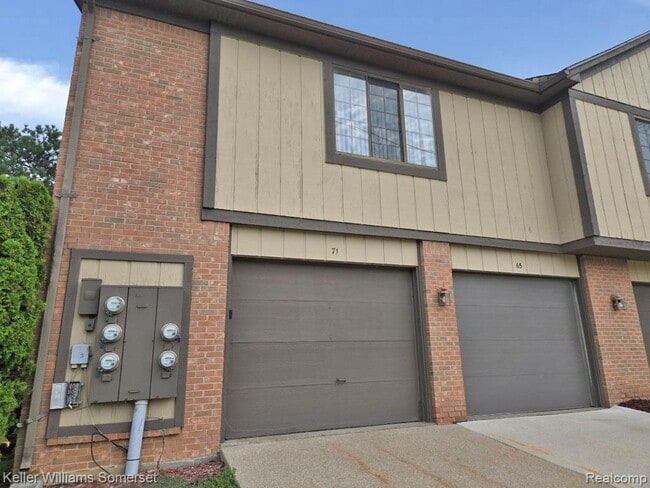 Photo - 71 Meadow Wood Dr