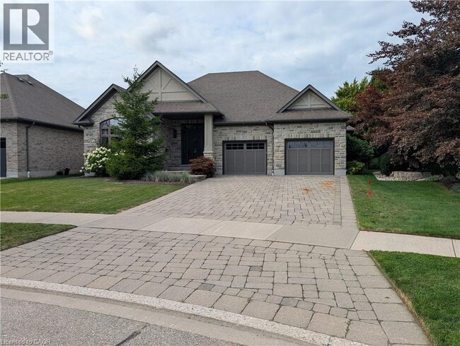 Photo - 303 Terrace Wood Crescent