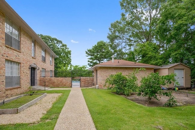 Building Photo - Ole Towne Rental
