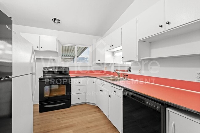 Photo - Brick Rancher