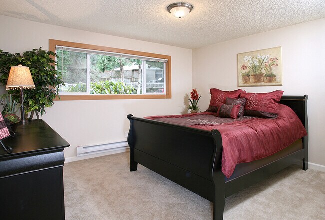 Hill Crest Apartments