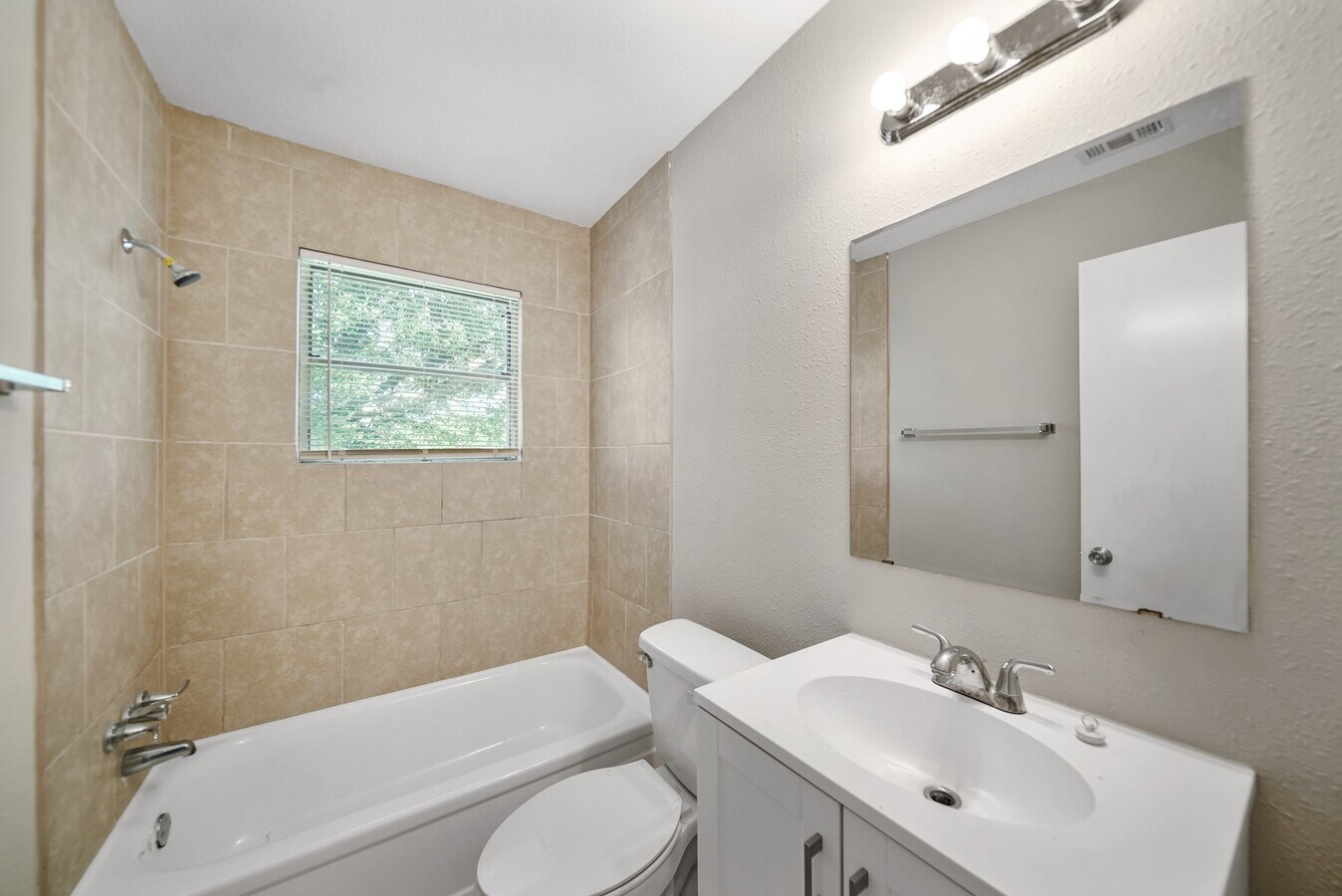 Photo - 13 13th St N