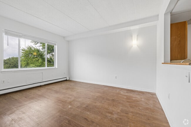 2BR, 1BA - Living Room